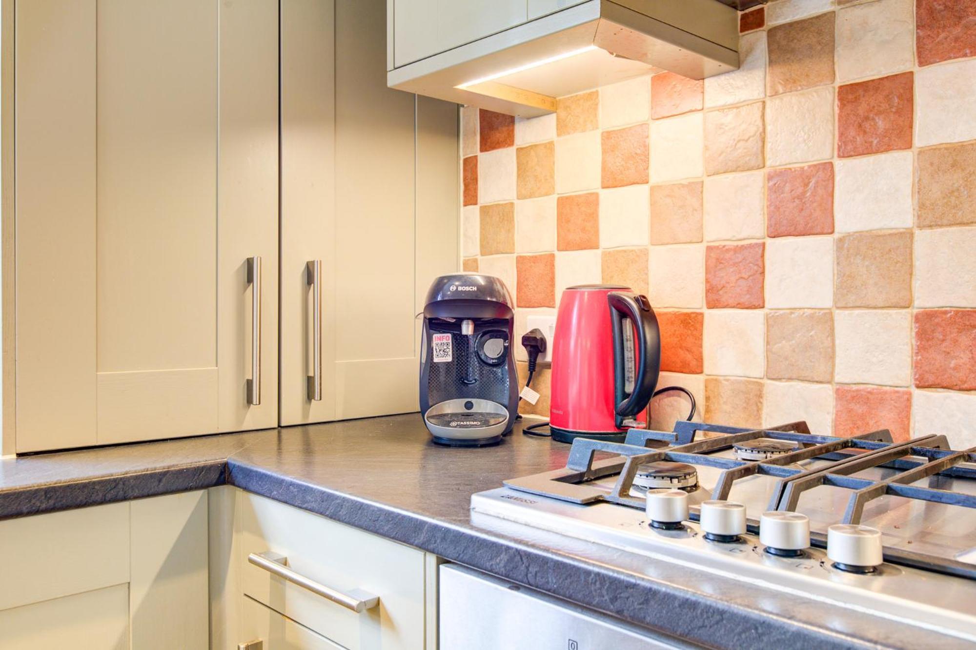 Spacious & Modern 2 Bed Sleeps 5 In Walthamstow Londra Exterior foto